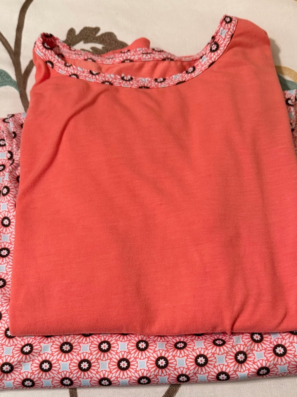 Lands End Women’s Cotton Pajamas Size L. Long SleeveTop & Full Length Pant